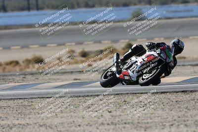 media/Nov-16-2025-Race Pace (Sun) [[8c5fa54630]]/Verified Riders/3-Turn 14 (1045am)/